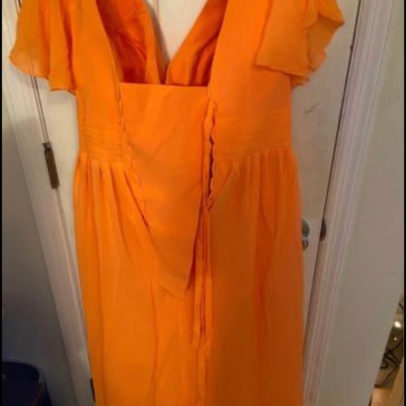 Beautiful never worn new orange size 18 a line dress. - Picture 3 of 5